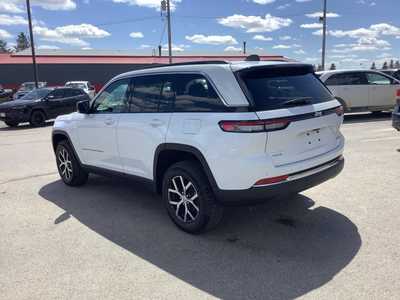 2025 Jeep Grand Cherokee, $43346. Photo 3