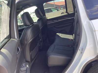 2025 Jeep Grand Cherokee, $43346. Photo 8
