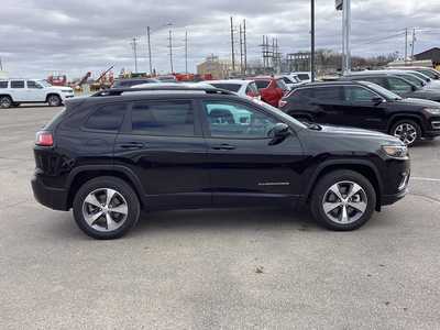2022 Jeep Cherokee, $26575. Photo 5