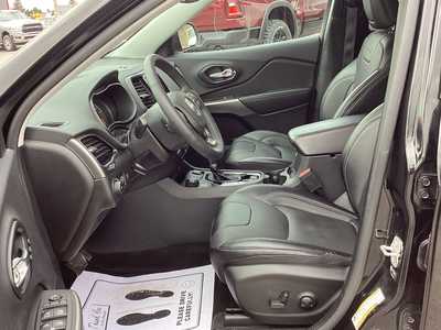 2022 Jeep Cherokee, $26575. Photo 9