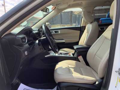 2021 Ford Explorer, $24975. Photo 10
