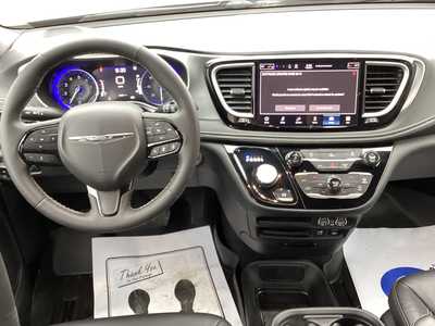 2022 Chrysler Pacifica, $32975. Photo 11