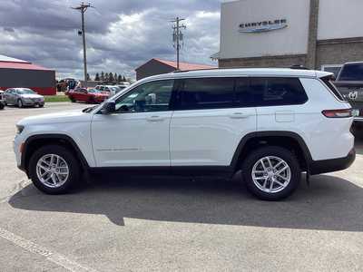2022 Jeep Grand Cherokee L, $30975. Photo 2