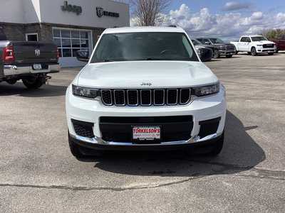 2022 Jeep Grand Cherokee L, $30975. Photo 7