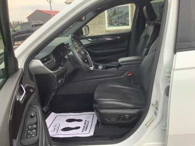 2022 Jeep Grand Cherokee, $29975. Photo 9