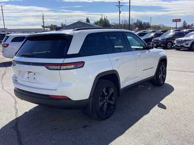 2023 Jeep Grand Cherokee, $32575. Photo 4
