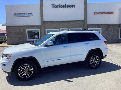 2022 Jeep Grand Cherokee, $28575. Photo 1