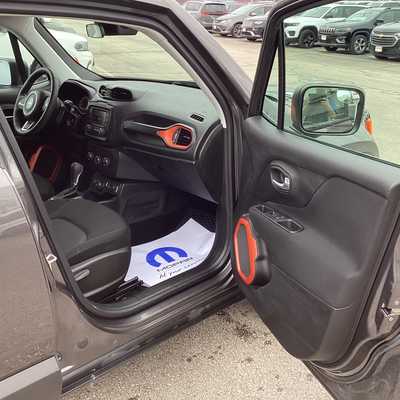 2018 Jeep Renegade, $13975. Photo 7