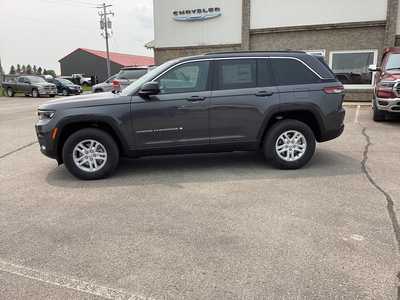 2025 Jeep Grand Cherokee, $40173. Photo 2