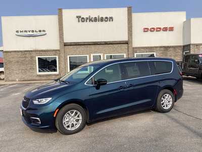 2025 Chrysler Pacifica, $42019. Photo 1
