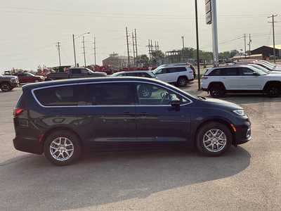 2025 Chrysler Pacifica, $42019. Photo 5