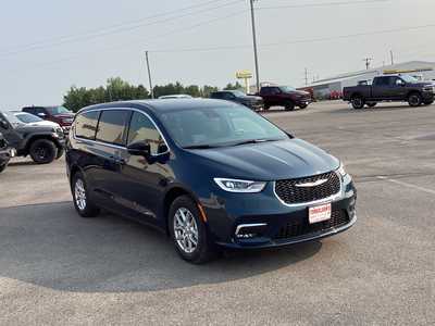 2025 Chrysler Pacifica, $42019. Photo 6