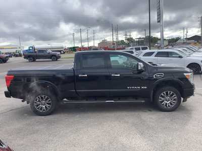 2016 Nissan Titan, $23975. Photo 5