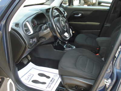 2021 Jeep Renegade, $19975. Photo 7