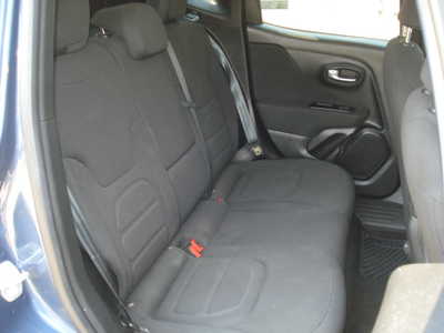 2021 Jeep Renegade, $19975. Photo 8
