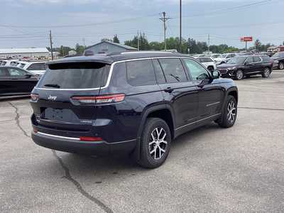 2023 Jeep Grand Cherokee L, $34975. Photo 4