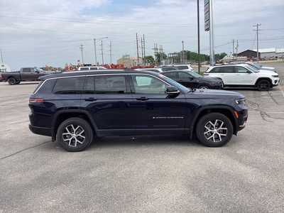 2023 Jeep Grand Cherokee L, $34975. Photo 5