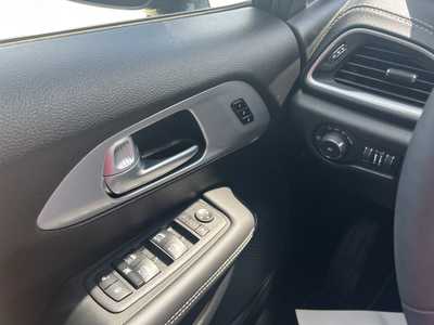 2024 Chrysler Pacifica, $43975. Photo 9