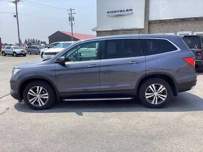 2018 Honda Pilot, $15975. Photo 2