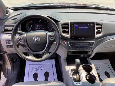 2018 Honda Pilot, $15975. Photo 11