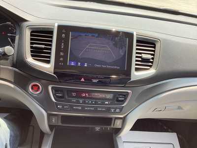 2018 Honda Pilot, $15975. Photo 12