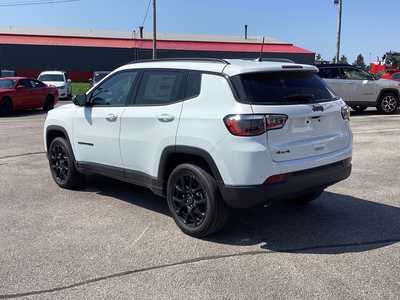 2025 Jeep Compass, $32261. Photo 3