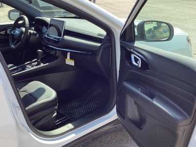 2025 Jeep Compass, $32261. Photo 7