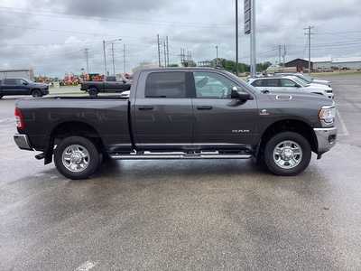 2022 RAM 2500 Crew Cab, $37975. Photo 5