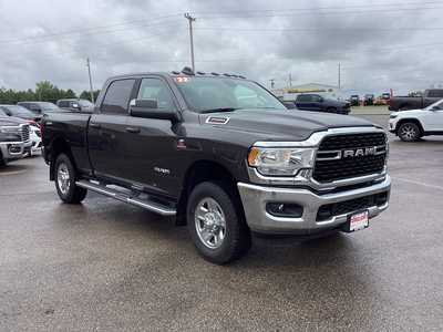 2022 RAM 2500 Crew Cab, $37975. Photo 6