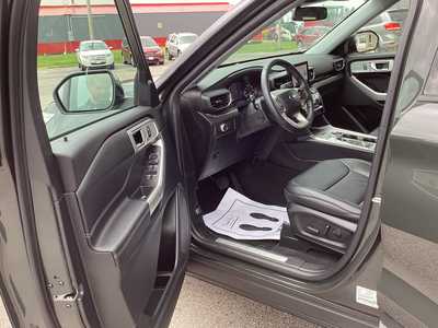2022 Ford Explorer, $35575. Photo 10