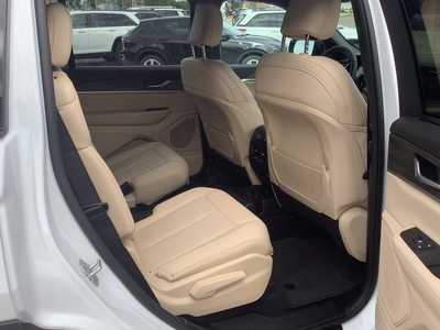 2024 Jeep Grand Cherokee L, $43575. Photo 8