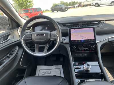 2021 Jeep Grand Cherokee L, $32575. Photo 8