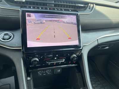 2021 Jeep Grand Cherokee L, $32575. Photo 10