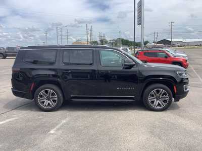 2024 Jeep Wagoneer, $54975. Photo 4