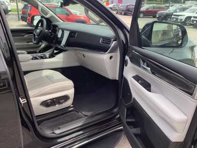 2024 Jeep Wagoneer, $54975. Photo 6