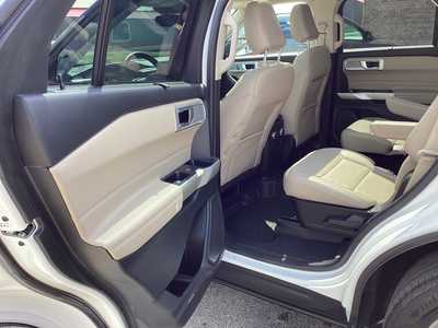 2022 Ford Explorer, $32975. Photo 8