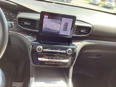 2022 Ford Explorer, $32975. Photo 12