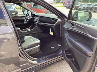 2025 Jeep Grand Cherokee L, $42141. Photo 6