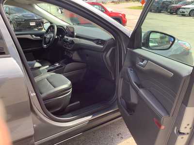 2022 Ford Escape, $23975. Photo 7