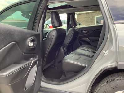 2022 Jeep Cherokee, $25975. Photo 8