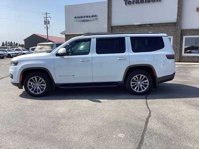 2022 Jeep Wagoneer, $44975. Photo 2