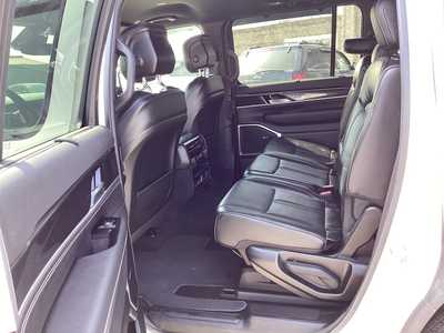 2022 Jeep Wagoneer, $44975. Photo 8