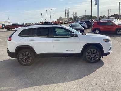 2021 Jeep Cherokee, $24975. Photo 5