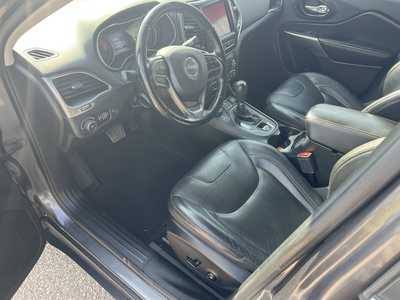 2021 Jeep Cherokee, $20975. Photo 5
