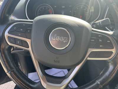 2021 Jeep Cherokee, $20975. Photo 10