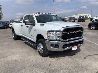 2024 RAM 3500 Crew Cab, $57975. Photo 6