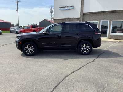 2023 Jeep Grand Cherokee, $37575. Photo 2