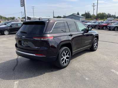 2023 Jeep Grand Cherokee, $37575. Photo 4
