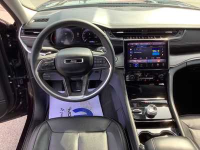 2023 Jeep Grand Cherokee, $37575. Photo 10