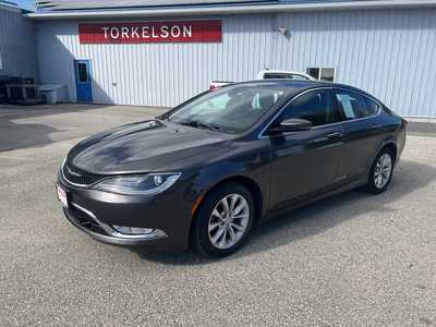 2015 Chrysler 200, $7975. Photo 1